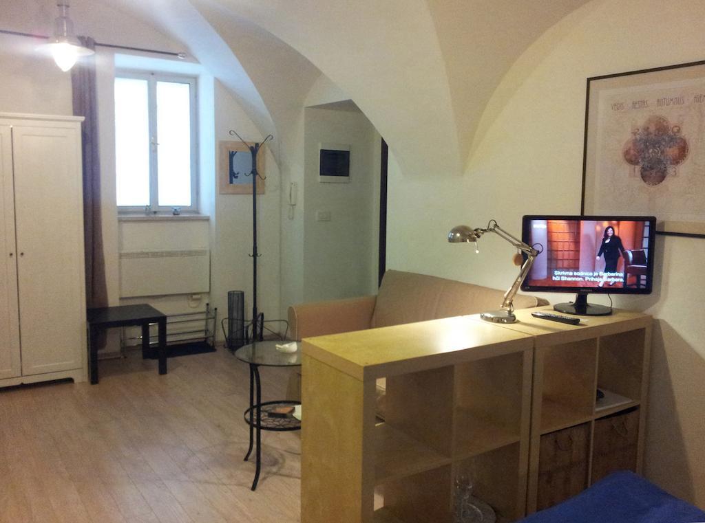 Studio Ian Ljubljana Szoba fotó